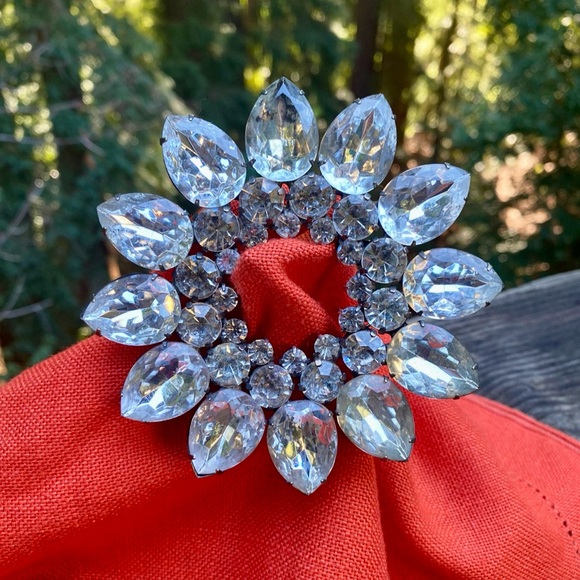 WOW Extra Large VINTAGE Sash Bridal Pin - Picture 8 of 8